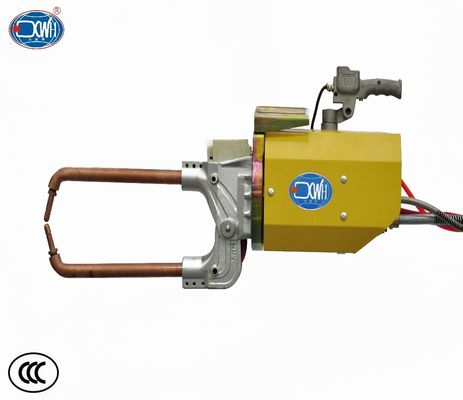 Bom preço. Máquina de soldadura portátil do ponto 15KVA, soldador de refrigeração água do ponto 220volt em linha