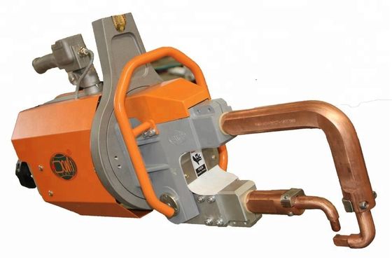 Bom preço. A água 45KVA manual da suspensão refrigerou o soldador Synchronous Control do ponto on-line