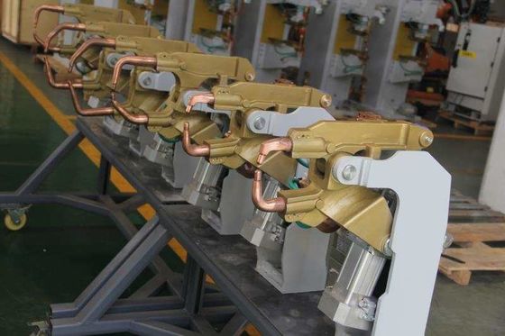 Bom preço. Tipo portátil frequência intermediária de 100KVA X da arma robótico da soldadura de ponto on-line